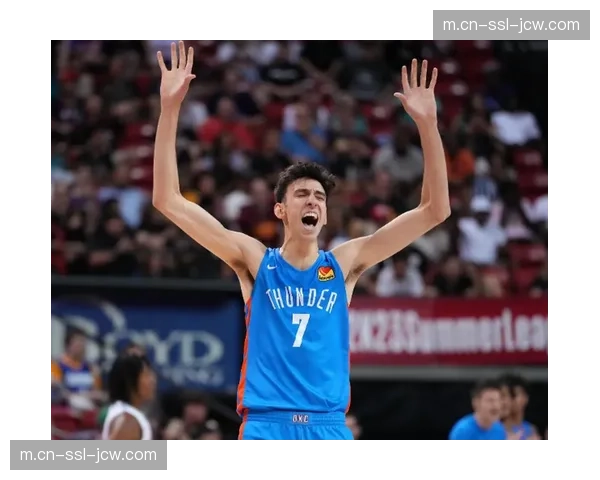 雷霆霍姆格伦空间型中锋价值，弧顶策应彻底改变传统五号位角色