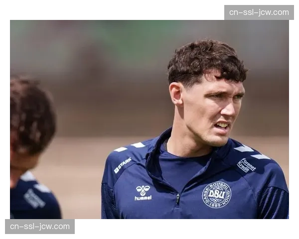 巴萨防线经验缺失：克里斯滕森长期伤缺影响后防组织与领导